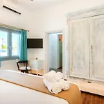 Frühstückspension Pasithea 4*