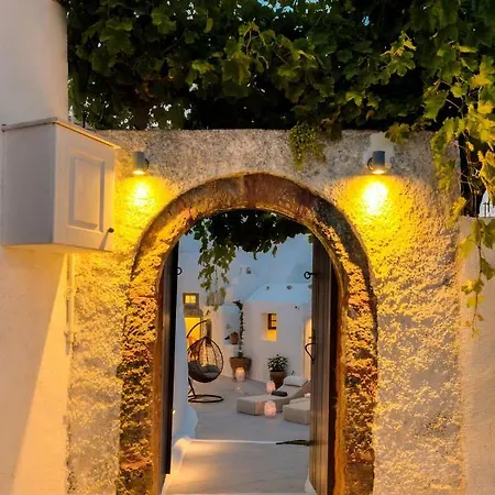 Pasithea Bed & Breakfast 2*