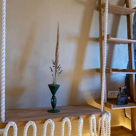 Alojamento de Acomodação e Pequeno-almoço Pasithea Megalochori (Santorini)