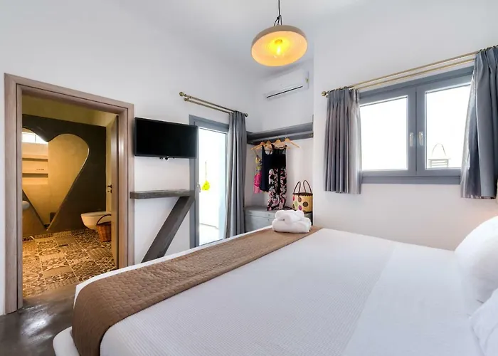 Pasithea Bed & Breakfast 4*